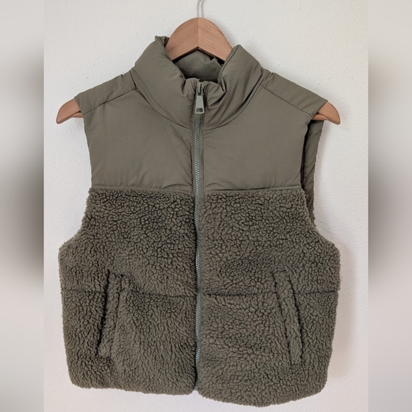 Women's Olive Green Sherpa Vest, Sz L - Picture 1 of 6